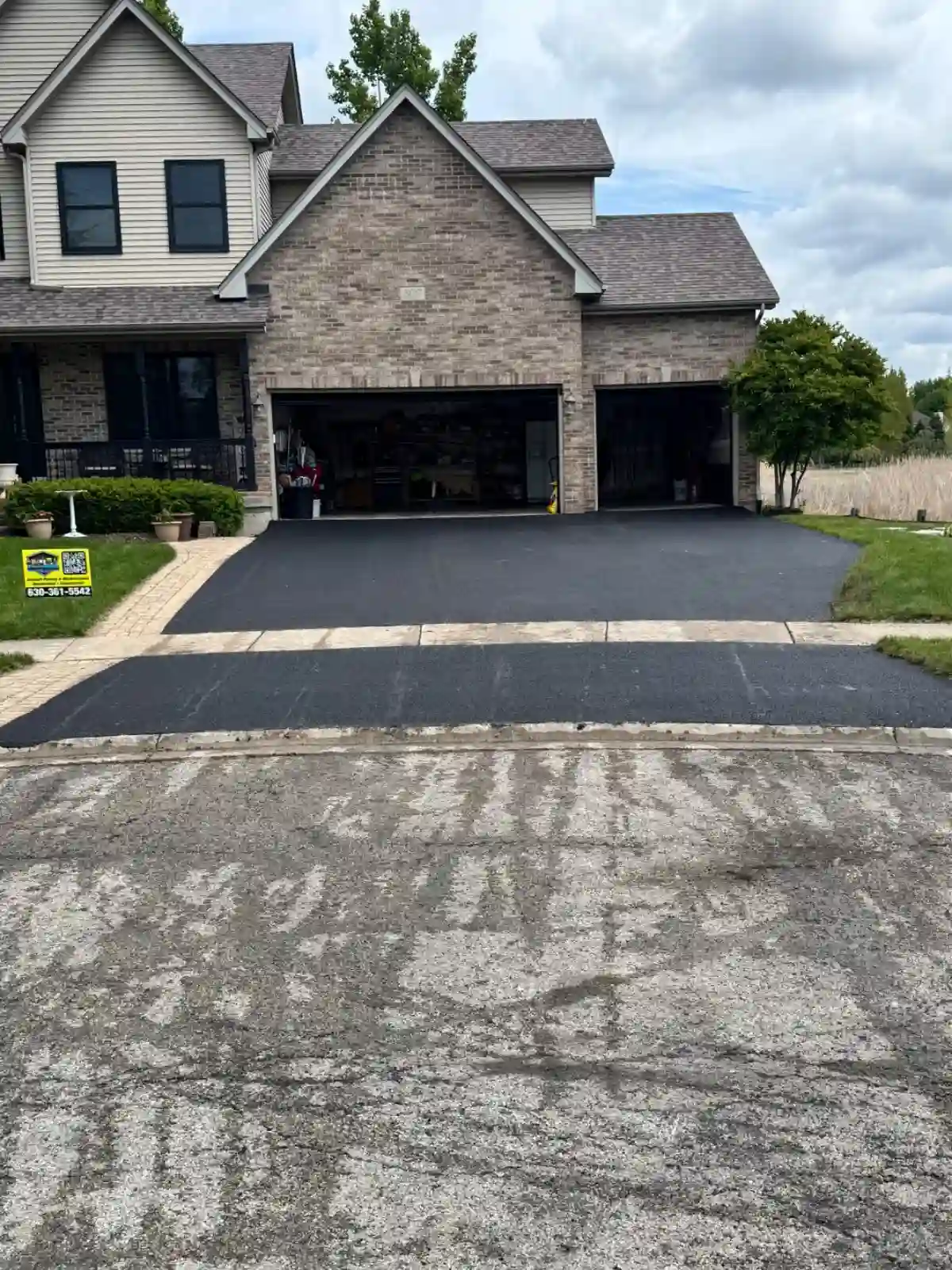 Residential Paving on Clarion Ct, Oswego, IL